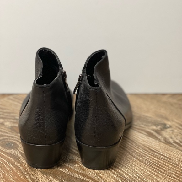 Sam Edelman Leather Booties - Picture 3 of 6